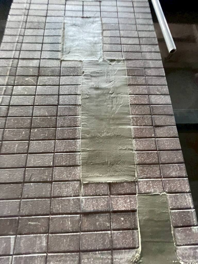 修繕後色澤接近原牆